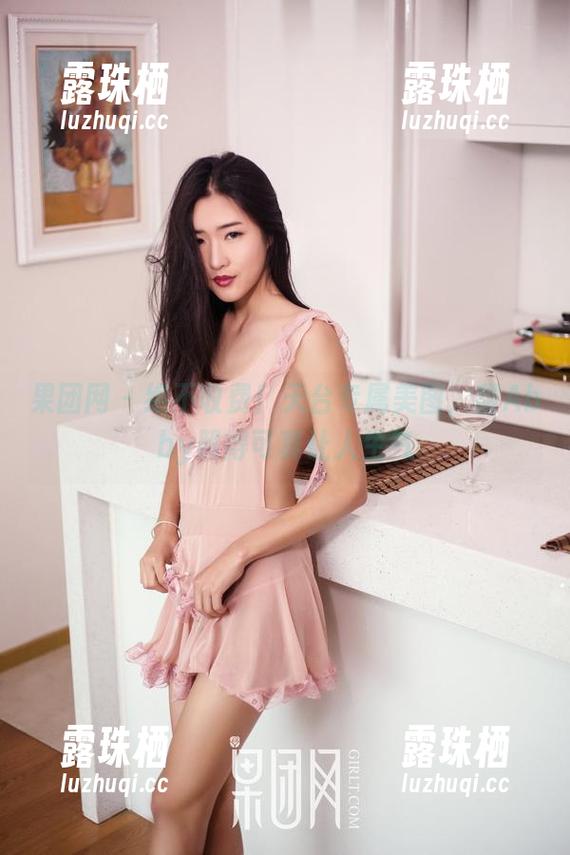 果团网-甜Abby 果团网 - 绝不收费!天台专属美图,甜Abby照得可真让人生气