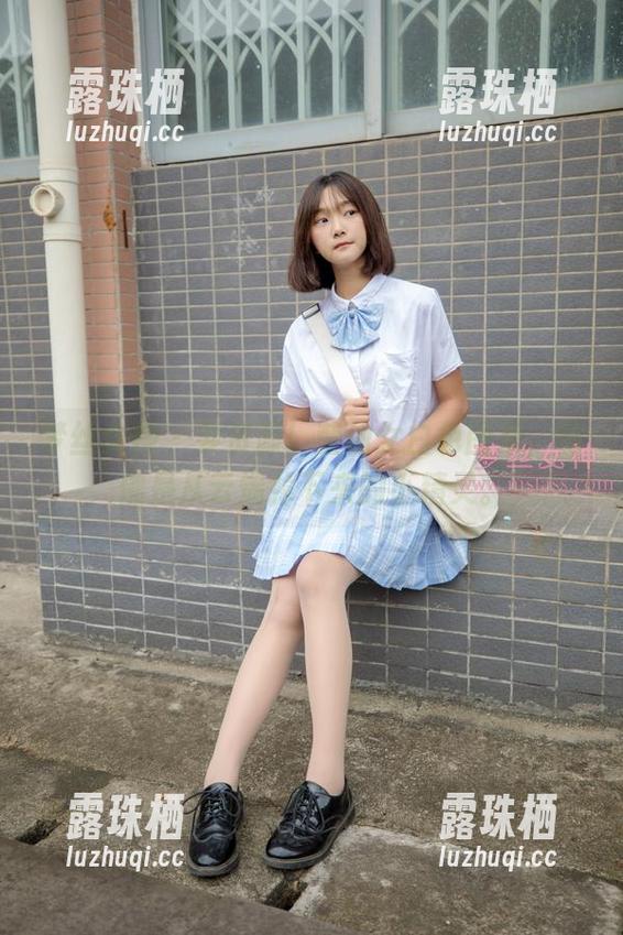梦丝女神 - 要资源！莹仙女白色图集，仿佛是从云端掉下来的小精灵。