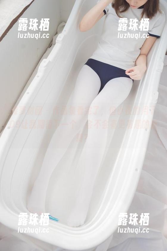 森萝财团-小夜 森萝财团 - 作品集看完了,但小夜的月下09让我期待下一个,会不会有更有趣的反转?