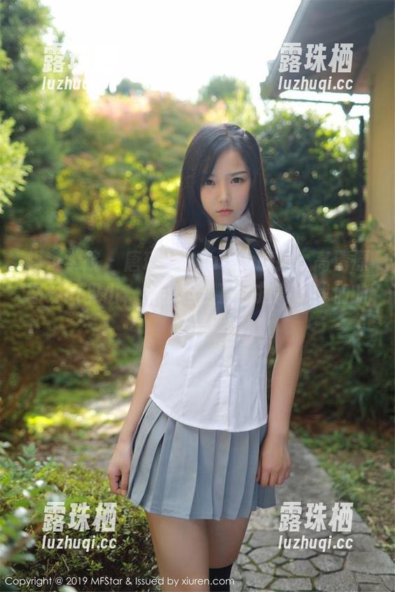 模范学院 - 唐琪儿Beauty旅拍，高清原图开门见山，颜值担当直接拉高了我们的审美！