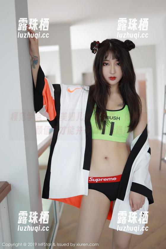模范学院-大美妞儿 模范学院 - 大美妞儿全集写真:体操服,颜值与才能并存的最佳选择
