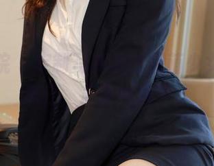 模范学院 – 定制写真里的星萌少女，气场满分，心事也满分。