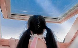 樱晚gigi的套装:原图展示了我对光影的好奇心…还有多余的肉肉!