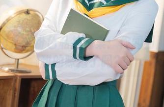 清水由乃的粉色私拍合集：你闻到那股甜甜的味道了吗？