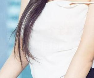 爱尤物 – 赵伊彤，一个全套透明写真里的美丽谜团。