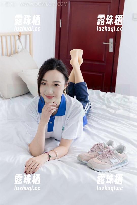 物恋传媒-小晴天 物恋传媒 - 看吧“小晴天”的蓝白旋律合集,真是震撼到我了,天哪,心都被这些画面“叮呤呤”敲响了!