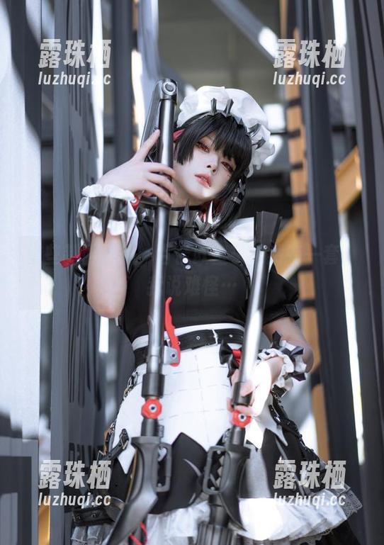 这些制服作品，百合欧皇子果然有一套，我说难怪…