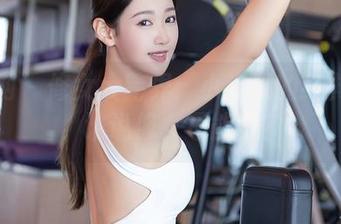 秀人网 – 修女大跨界：小逗逗的经典合集，谁说修女不能潮？