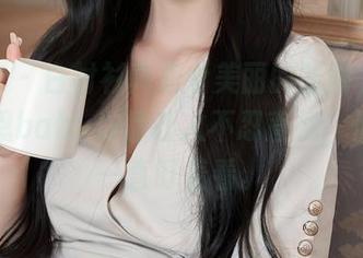 秀人网 – 白衬衫真是个美丽的陷阱,免费的智恩baby作品让人不忍直视,但又想一直盯着看。