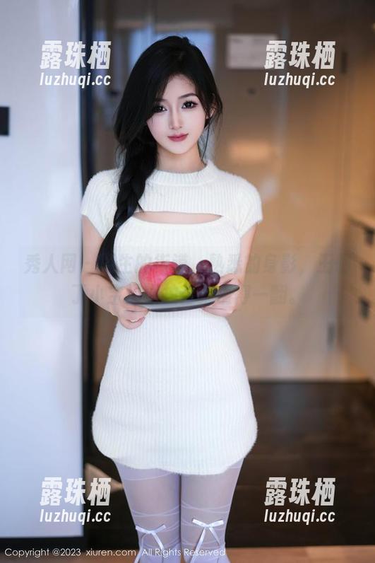 秀人网-王俪丁小宝贝 秀人网 - 陌生的街道,熟悉的身影,王俪丁小宝贝旅拍合集值得一翻。