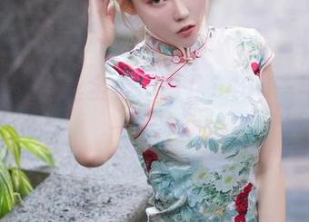 秀人网 – 白丝全集，雨儿1494一半羞涩一半冲动