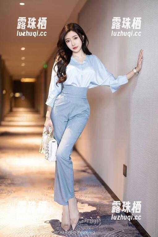 秀人网-雯大王susie 秀人网 - 你敢相信这也能是天使?雯大王susie的这张图片简直出乎意料,原图见真章!