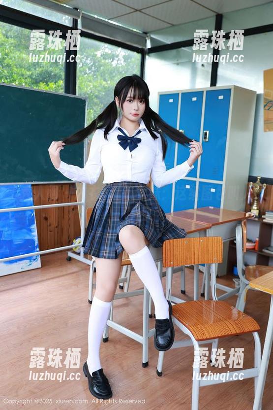 秀人网-麻布学妹 秀人网 - 内衣+麻布学妹:这组图包叫人咋舌