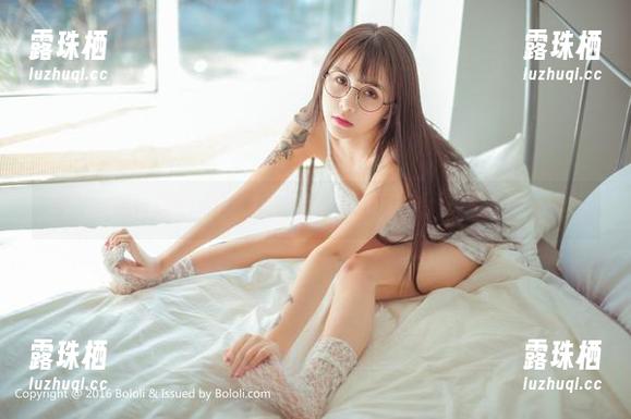 菠萝社 - 福利最佳拍档：八宝icey的丝袜写真，单身狗也能围观啊