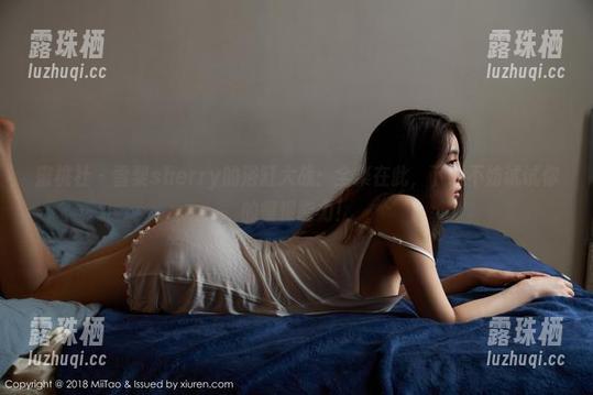 蜜桃社 - 雪梨sherry的浴缸大战：全集在此，下载不妨试试你的憧憬能力！