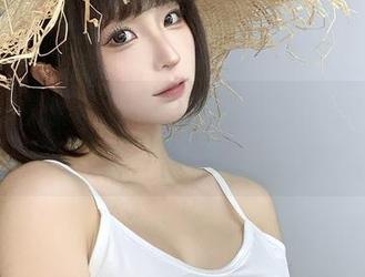 在白色的海洋里，蠢沫沫的小冒险：图包开箱记