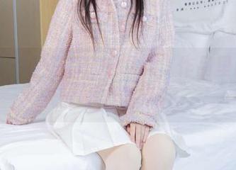袜啵啵 – 小安的定制网袜，作品里藏着一两个小小的反叛。