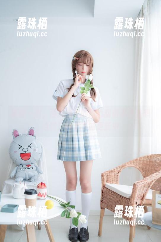西瓜少女 原图一出,西瓜少女的甜心甜得忍不住想点赞!图集不断更新中