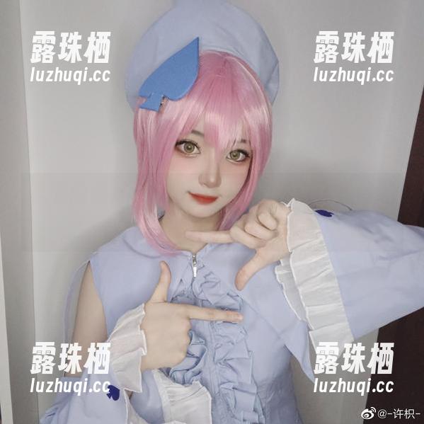 许枳 制服的诱惑:许枳又给我们送来了美图和小心脏。