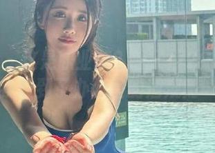 微密圈 – 这是职业装?轩子巨2兔的美图让我想到了办公室的潜规则……