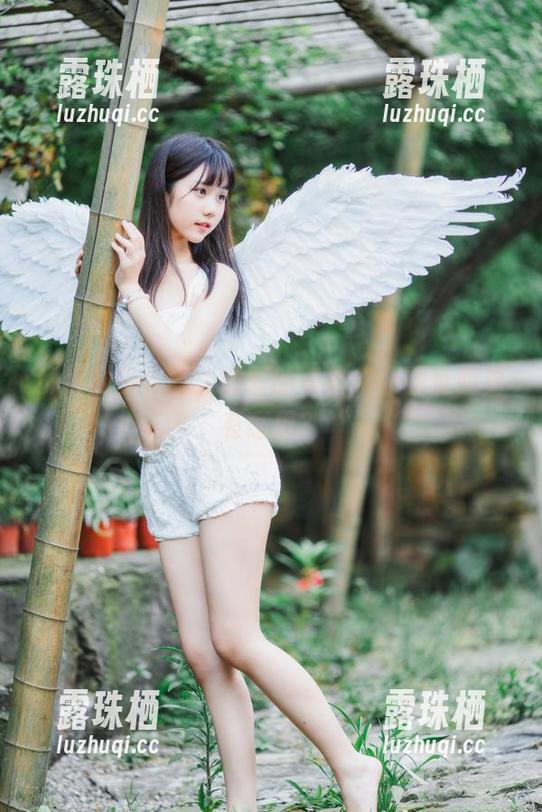 说好的兔女郎，镜酱的写真集原图反而更有意思？
