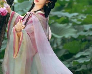 图片里,雯妹不讲道理舒适又优雅的定制丝袜,难以抗拒的诱惑!
