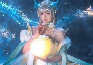 露儿大魔王全集:姐姐,你真的比我想象中还要迷人啊