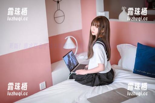 青水百合子 更新!青水百合子的小狼套图上线,还有可能遇到流口水的画面哦!