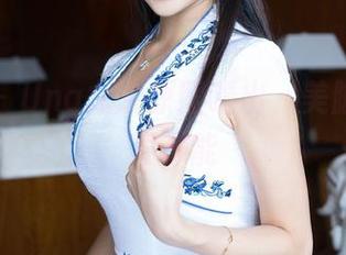 青豆客 – Una尤娜原图晒出,美脚让人欲罢不能
