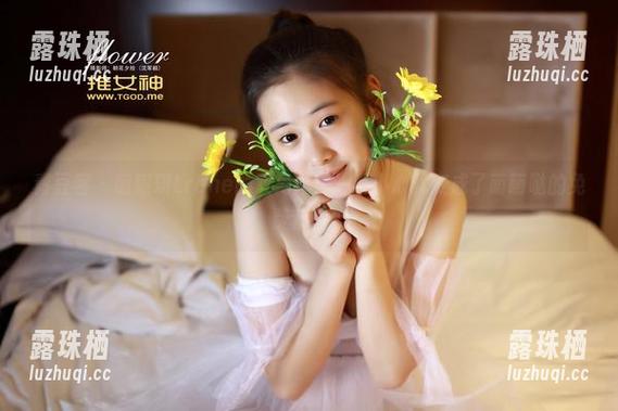 青豆客 - 萌琪琪Lrene的双马尾：一不小心就变成了萌萌哒的免费套图！