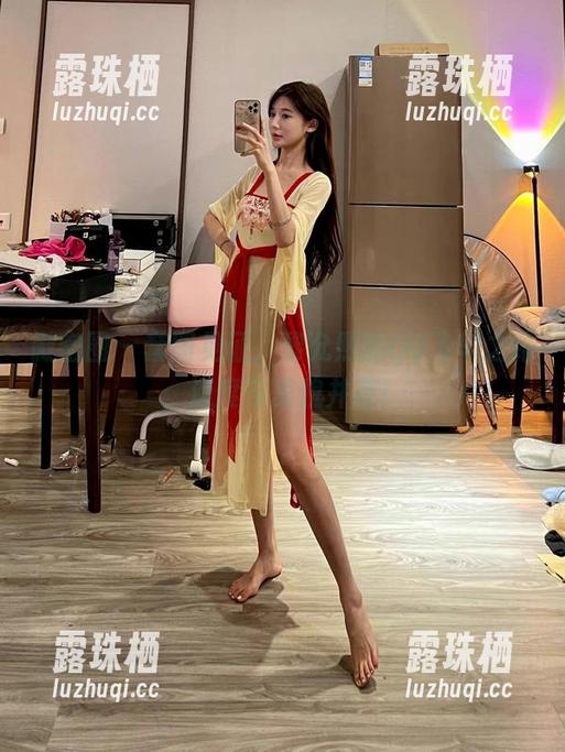 微密圈 - 套图见证，黎允熙的QQ飞车之路，速度与美貌并存！